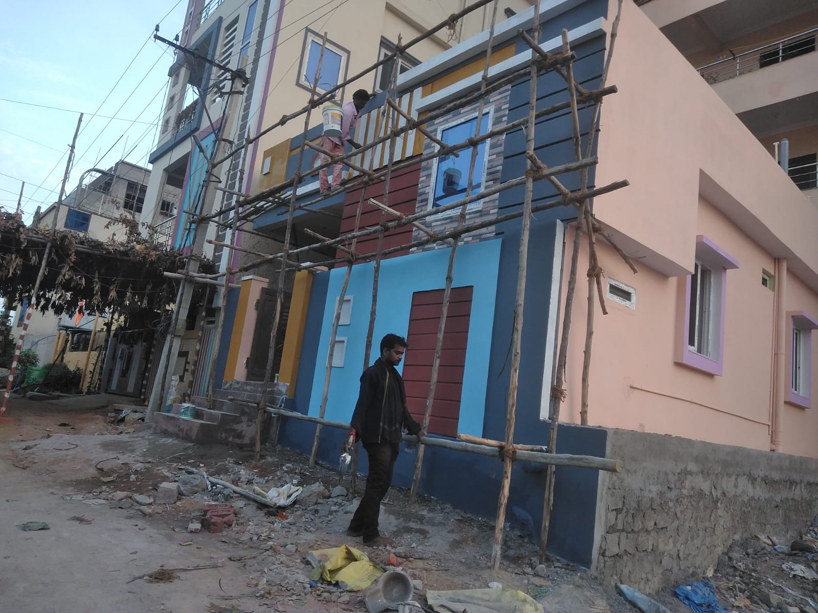 Building painting services in Jeedimetla